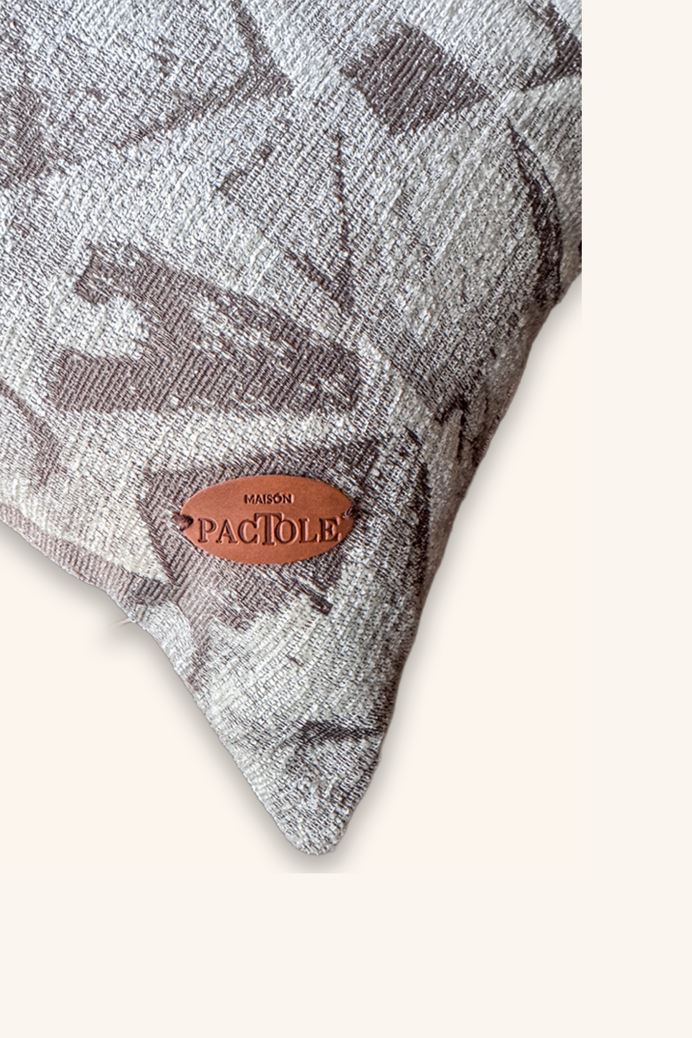 MIL Kare Desenli Kırlent